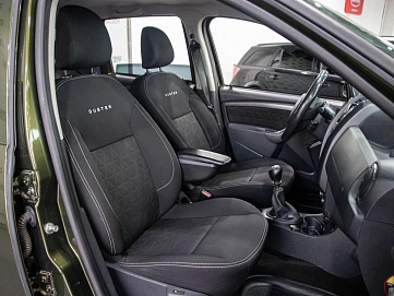 Renault Duster, 2015г., полный привод, механика