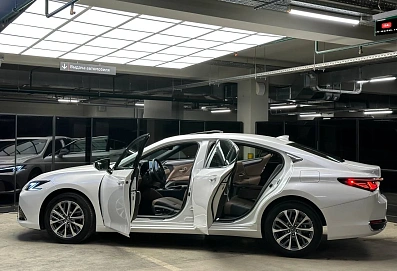 Lexus ES, 2025г., передний привод, вариатор