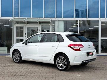 Citroen C4, 2012г, передний привод, автомат