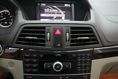 Mercedes-Benz E-Класс, 2012г., задний привод, автомат