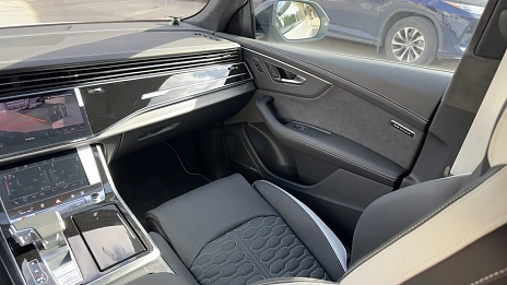 Audi RS Q8, 2026г., полный привод, автомат