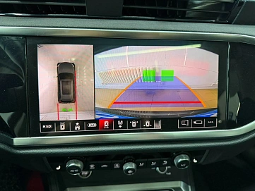 Audi Q3, 2023г., передний привод, робот