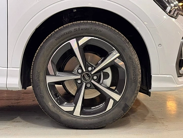 Audi Q3, 2025г., полный привод, робот