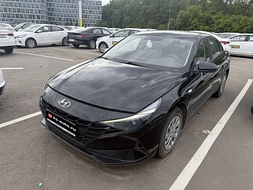 Hyundai Elantra, 2022г, передний привод, автомат