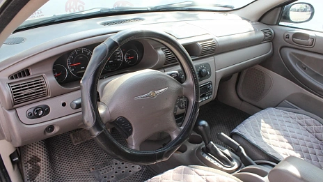 Chrysler Sebring, 2005г., передний привод, автомат