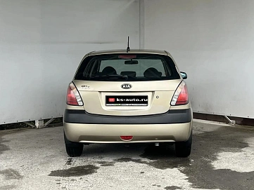 Kia Rio, 2007г., передний привод, механика