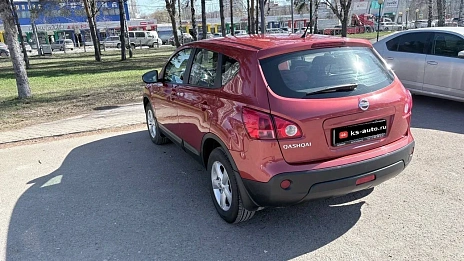 Nissan Qashqai, 2007г., передний привод, вариатор