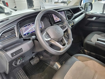 Volkswagen Multivan, 2022г., передний привод, робот