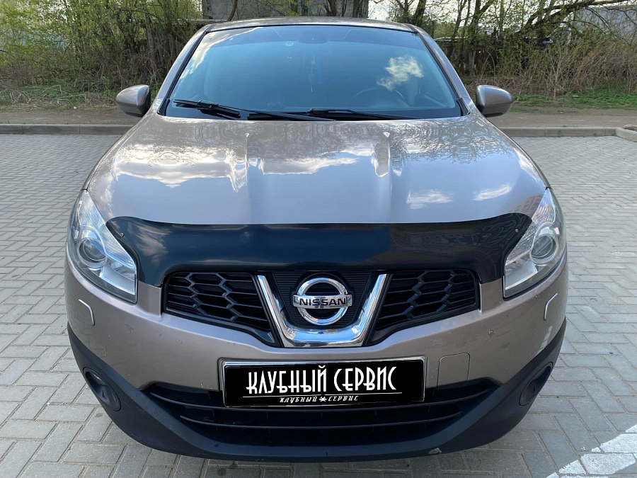 Nissan Qashqai, 2012г., передний привод, механика