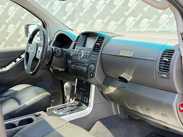 Nissan Pathfinder, 2012г., полный привод, автомат