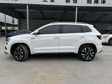 Skoda Karoq, 2021г., передний привод, автомат