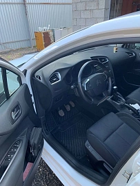 Citroen C4, 2012г., передний привод, механика