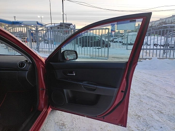 Mazda 3, 2006г., передний привод, автомат
