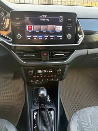Volkswagen Polo, 2021г., передний привод, автомат
