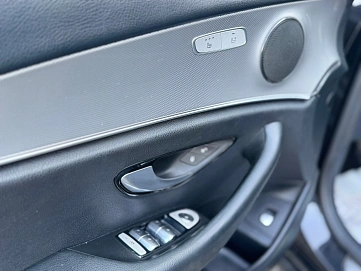 Mercedes-Benz E-Класс, 2018г., задний привод, автомат