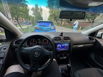 Volkswagen Golf, 2012г., передний привод, механика