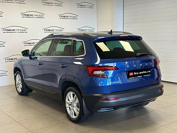 Skoda Karoq, 2020г., передний привод, автомат