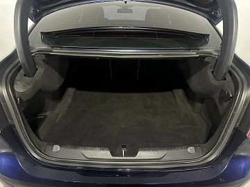 Jaguar XE, 2016г., задний привод, автомат
