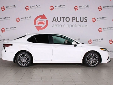 Toyota Camry, 2019г., передний привод, автомат