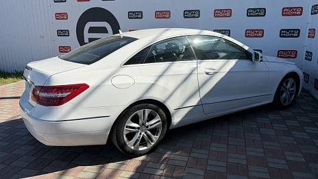 Mercedes-Benz E-Класс, 2012г., передний привод, автомат