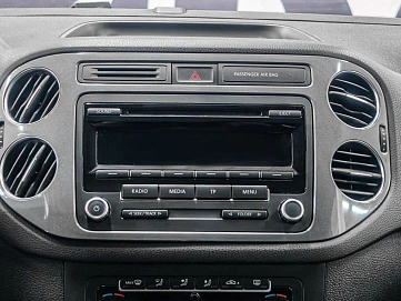 Volkswagen Tiguan, 2013г., полный привод, механика