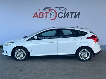Ford Focus, 2012г., передний привод, робот