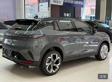 Lynk & Co 06, 2026г, передний привод, робот