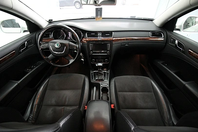 Skoda Superb, 2012г., передний привод, автомат
