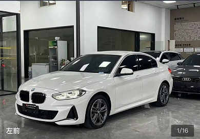 BMW 1 серии, 2022г., передний привод, автомат