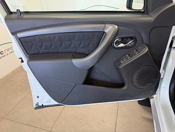 Renault Duster, 2018г., полный привод, автомат