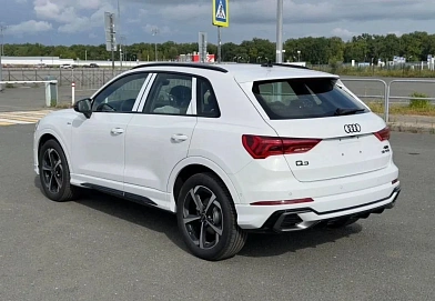 Audi Q3, 2025г., передний привод, робот