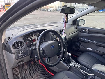 Ford Focus, 2011г., передний привод, механика