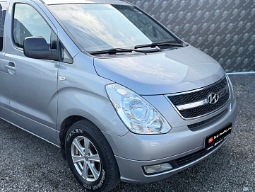 Hyundai Grand Starex, 2011г., задний привод, автомат