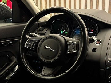 Jaguar E-Pace, 2018г., полный привод, автомат