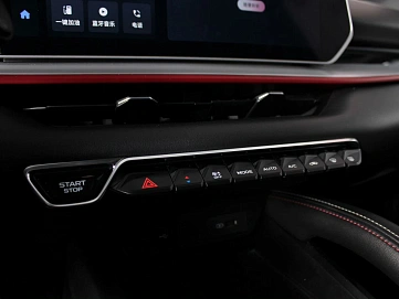 Geely Coolray, 2023г., передний привод, робот