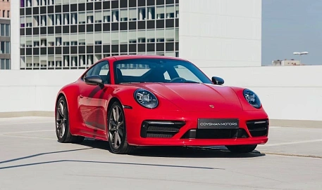 Porsche 911, 2023г., задний привод, робот