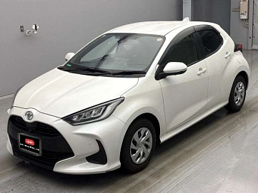 Toyota Yaris, 2023г, передний привод, вариатор