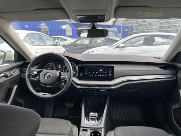 Skoda Octavia, 2021г., передний привод, автомат