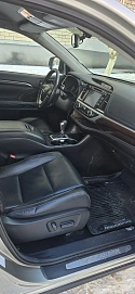Toyota Highlander, 2014г., передний привод, автомат