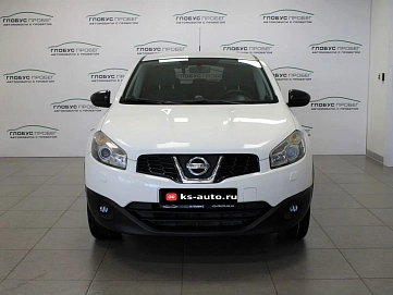 Nissan Qashqai, 2010г., передний привод, механика