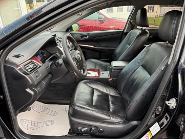 Toyota Camry, 2012г., передний привод, автомат