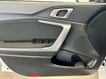 Kia Ceed, 2020г., передний привод, автомат
