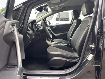 Opel Astra, 2013г., передний привод, автомат