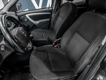 Nissan Terrano, 2018г., полный привод, механика