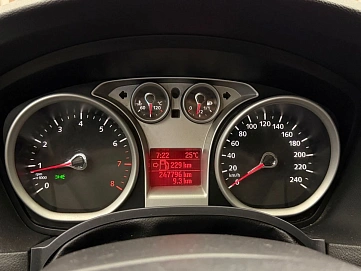 Ford Focus, 2010г., передний привод, механика