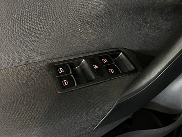 Volkswagen Polo, 2010г., передний привод, робот