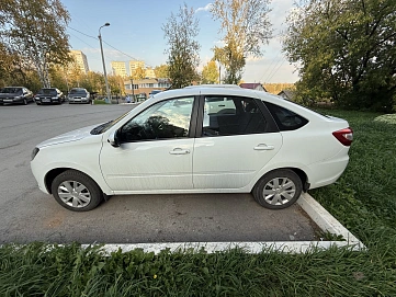 Lada (ВАЗ) Granta, 2023г., передний привод, механика