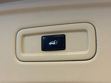Infiniti QX70, 2016г., полный привод, автомат