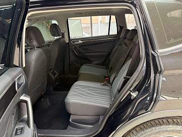 Volkswagen Tiguan, 2022г., передний привод, робот