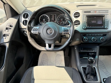 Volkswagen Tiguan, 2016г., передний привод, механика